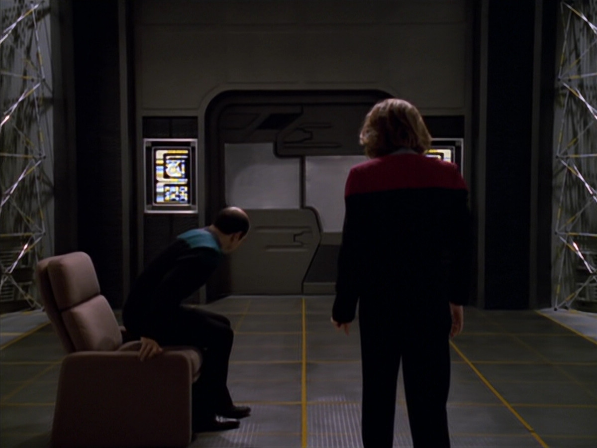extant_StarTrek_VOY_5x11-LatentImage_03683.jpg
