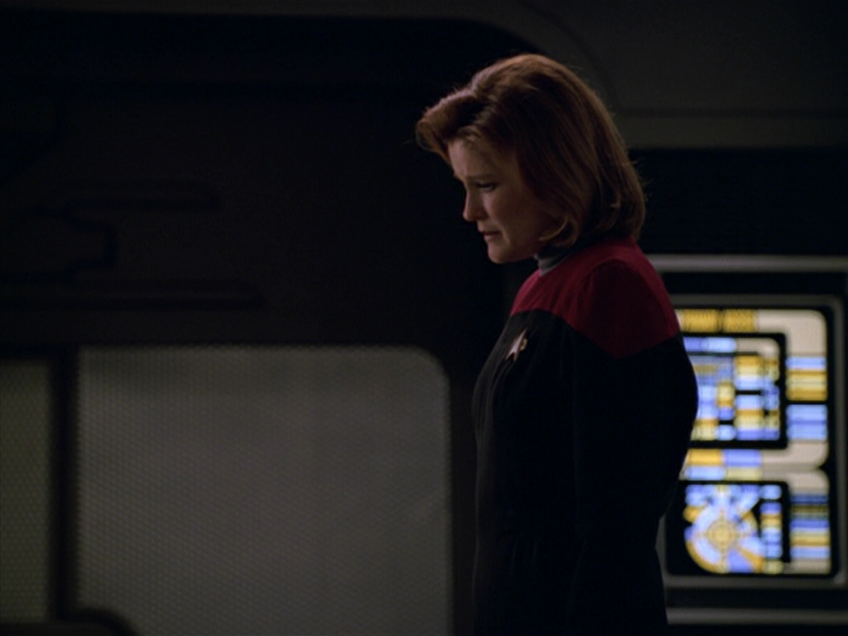 extant_StarTrek_VOY_5x11-LatentImage_03692.jpg