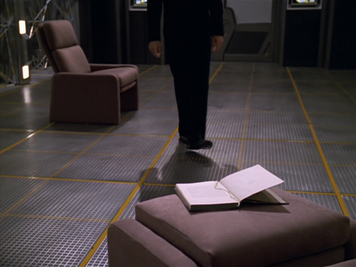 extant_StarTrek_VOY_5x11-LatentImage_03740.jpg