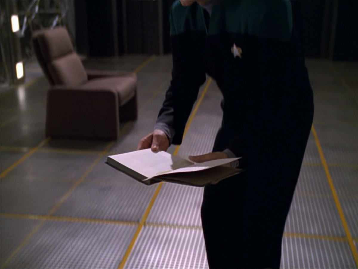 extant_StarTrek_VOY_5x11-LatentImage_03753.jpg
