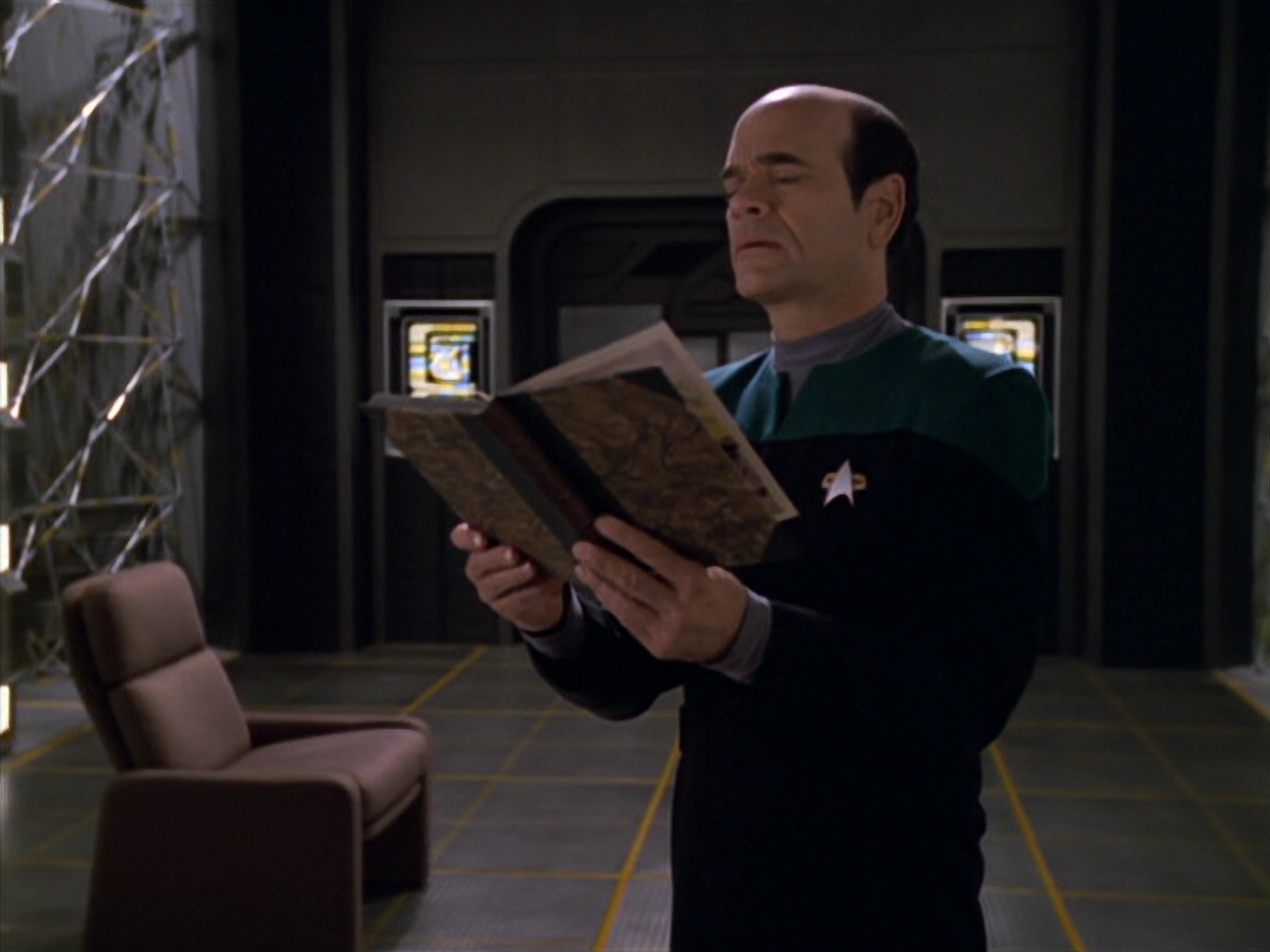 extant_StarTrek_VOY_5x11-LatentImage_03758.jpg