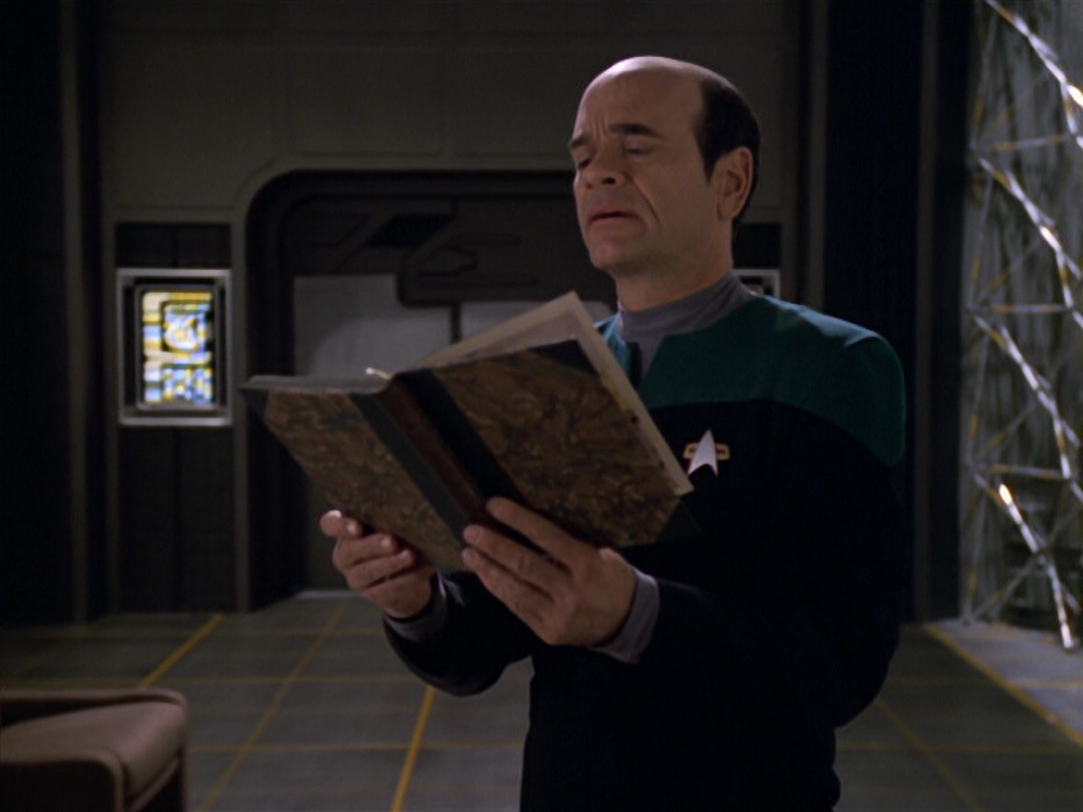 extant_StarTrek_VOY_5x11-LatentImage_03766.jpg