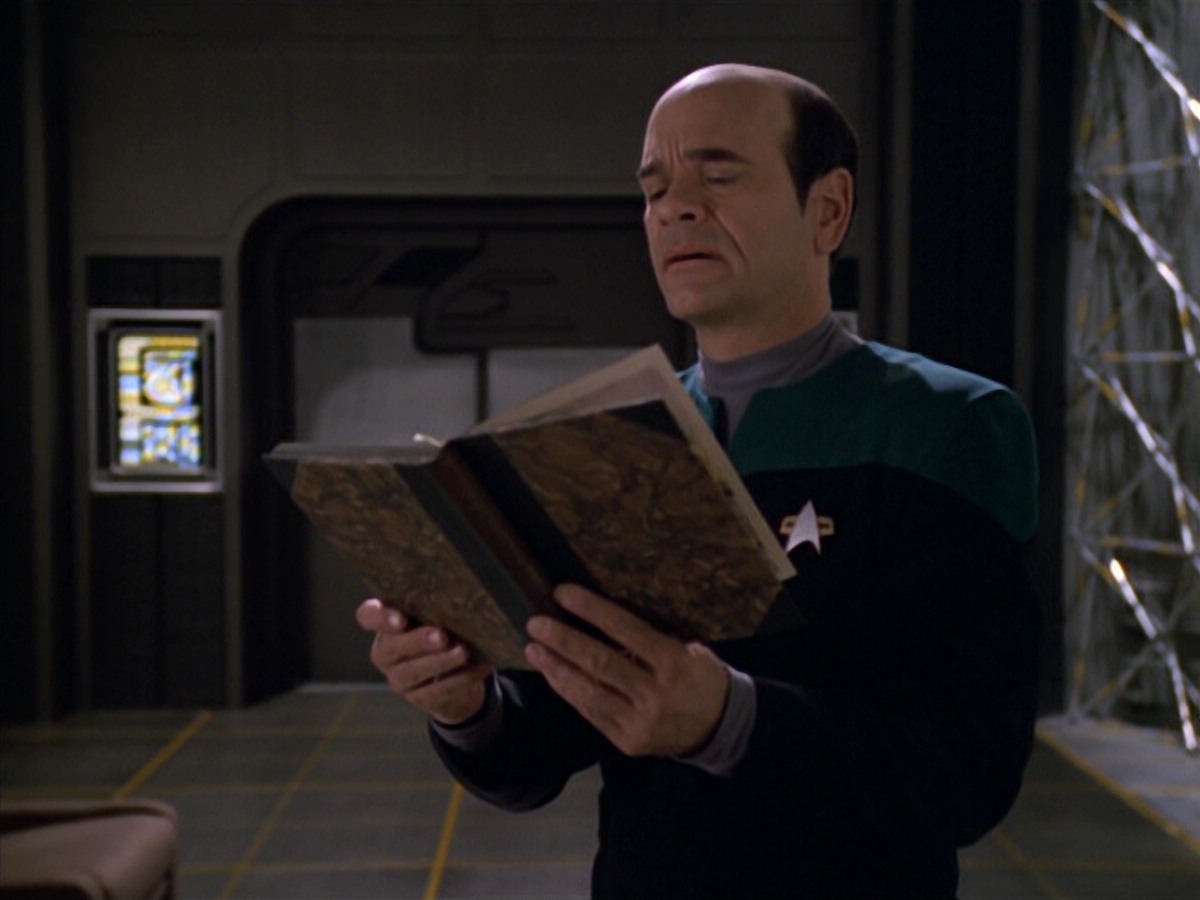 extant_StarTrek_VOY_5x11-LatentImage_03768.jpg