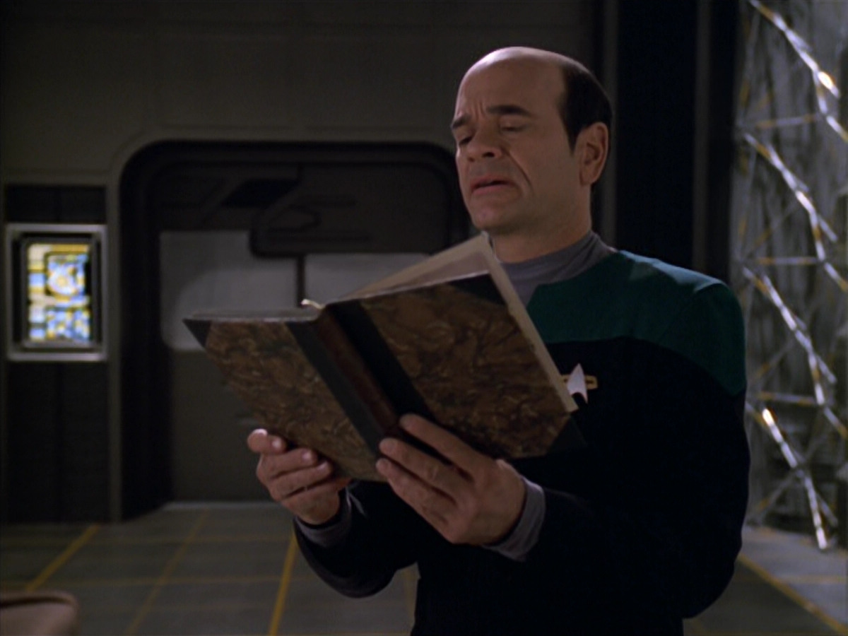 extant_StarTrek_VOY_5x11-LatentImage_03770.jpg