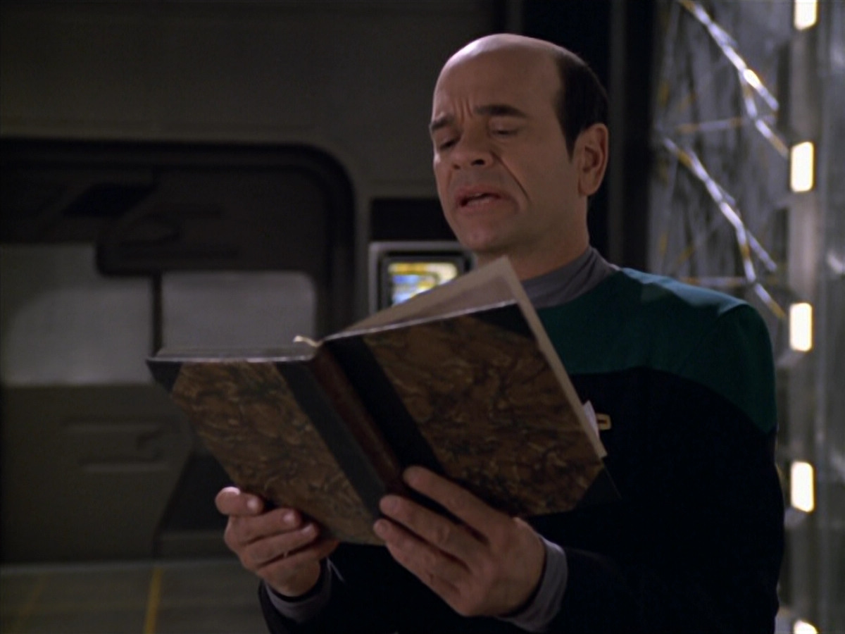 extant_StarTrek_VOY_5x11-LatentImage_03776.jpg