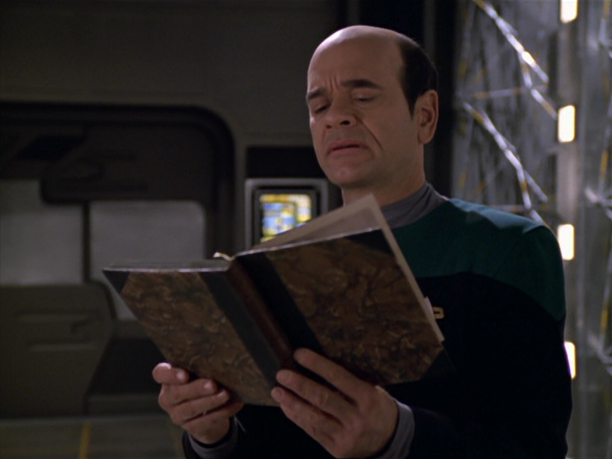 extant_StarTrek_VOY_5x11-LatentImage_03777.jpg