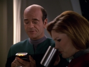extant_StarTrek_VOY_5x11-LatentImage_00453.jpg