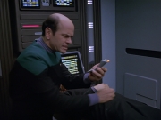 extant_StarTrek_VOY_5x11-LatentImage_02473.jpg