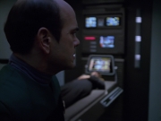extant_StarTrek_VOY_5x11-LatentImage_02562.jpg