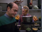 extant_StarTrek_VOY_5x11-LatentImage_02773.jpg