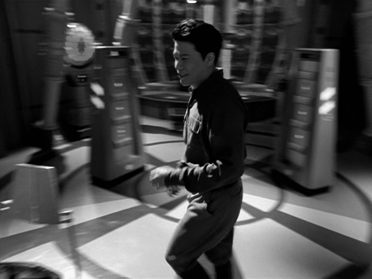 extant_StarTrek_VOY_5x12-BrideOfChaotica_00068.jpg