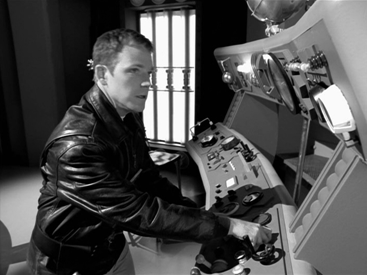extant_StarTrek_VOY_5x12-BrideOfChaotica_00140.jpg