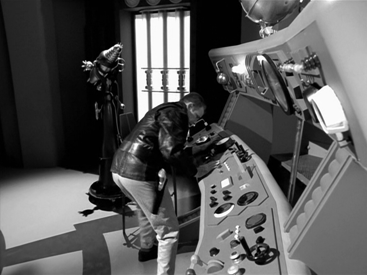 extant_StarTrek_VOY_5x12-BrideOfChaotica_00146.jpg