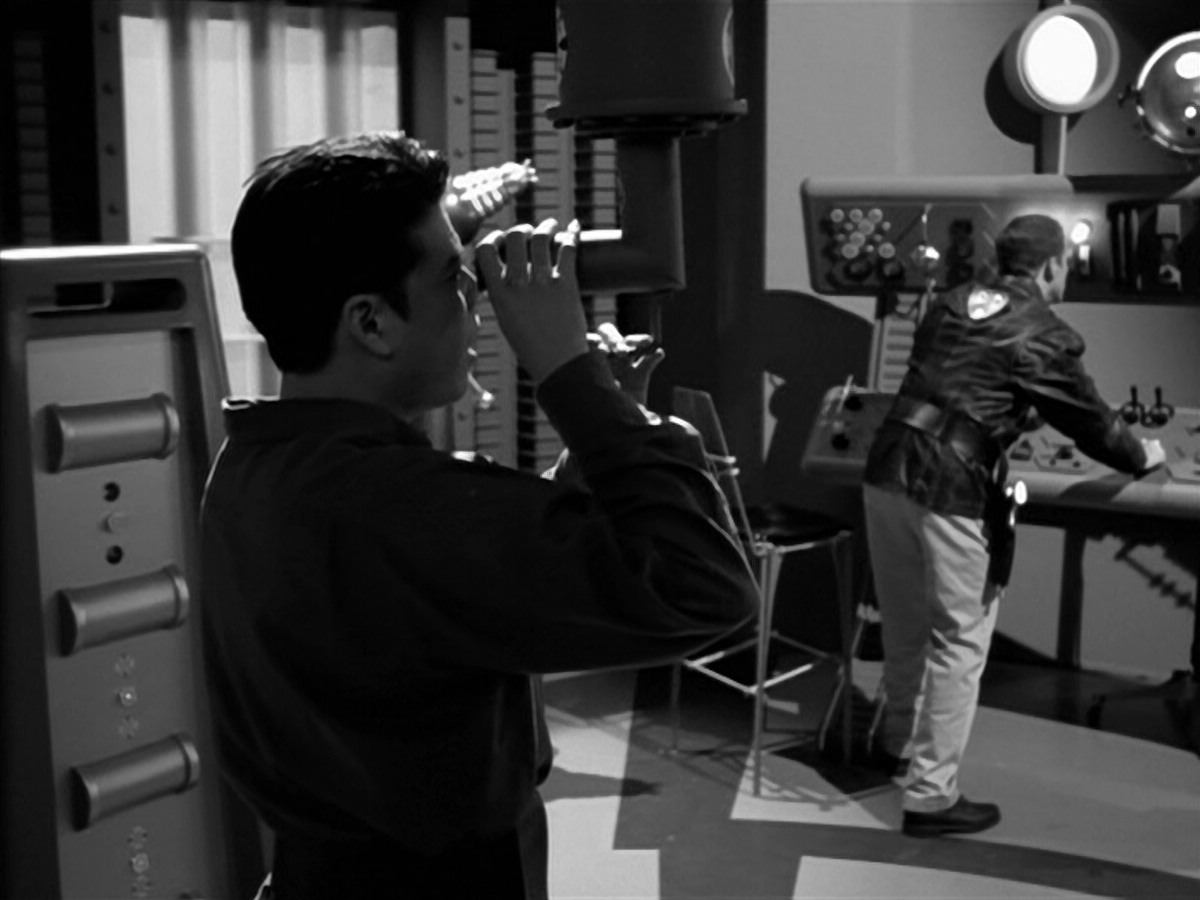 extant_StarTrek_VOY_5x12-BrideOfChaotica_00155.jpg