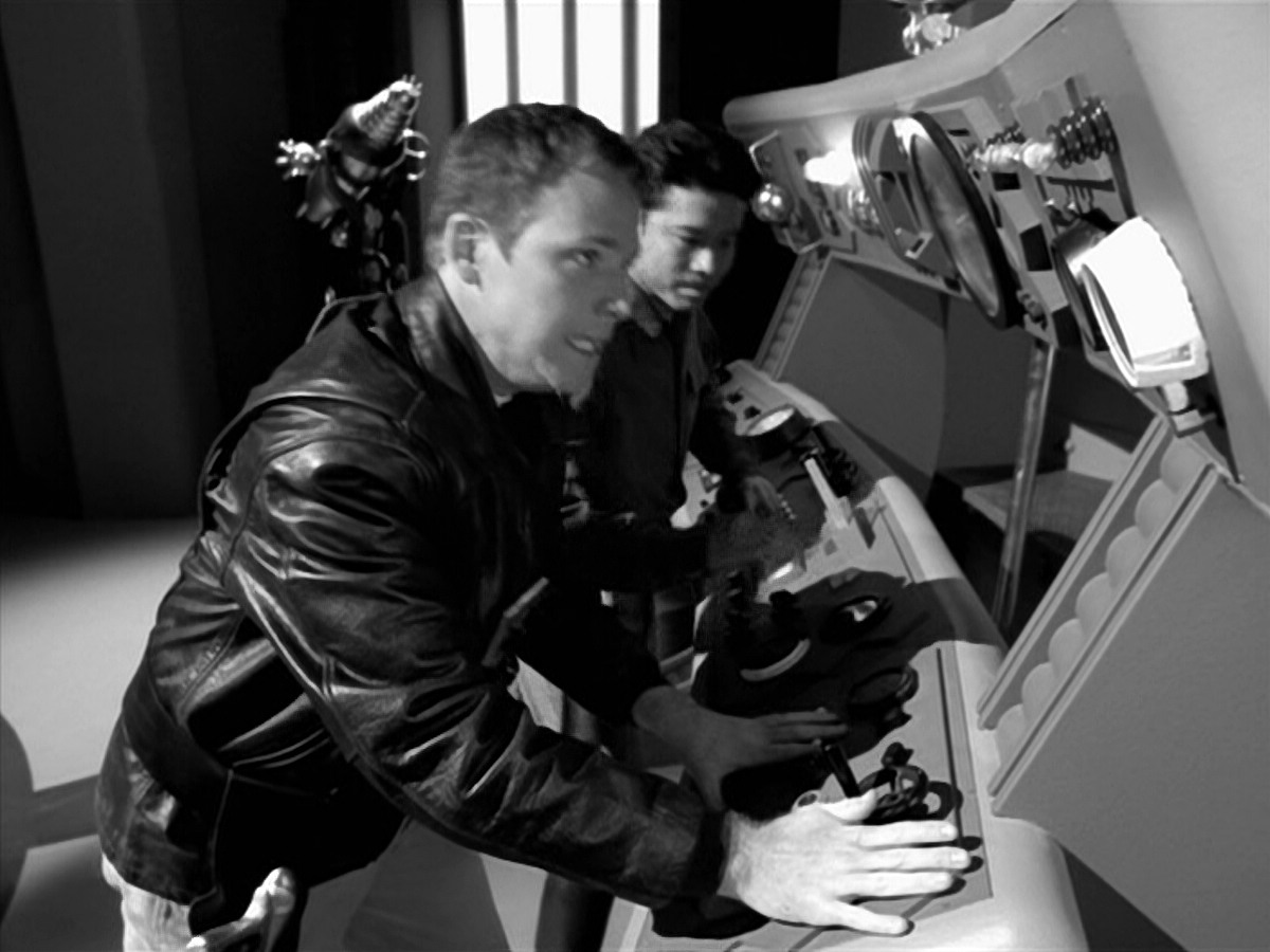 extant_StarTrek_VOY_5x12-BrideOfChaotica_00173.jpg