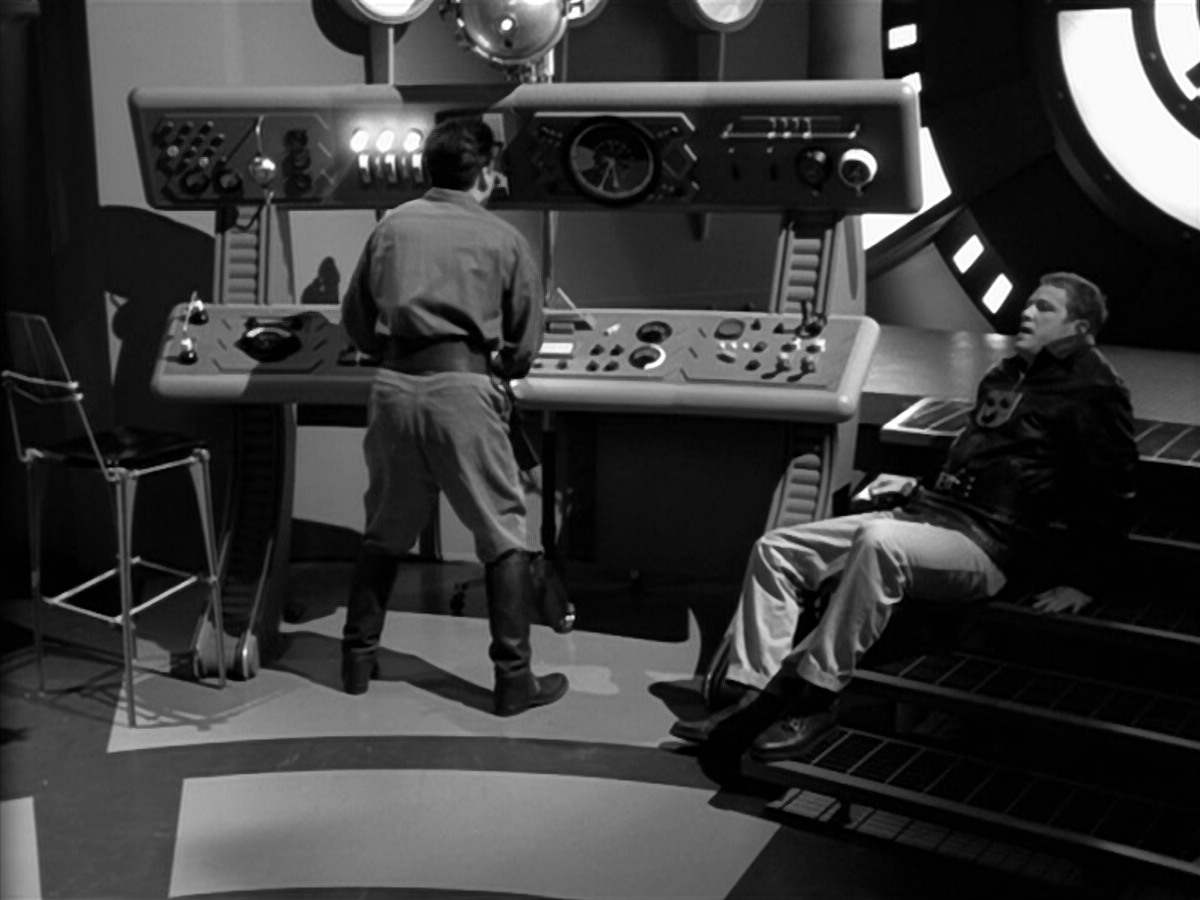 extant_StarTrek_VOY_5x12-BrideOfChaotica_00190.jpg