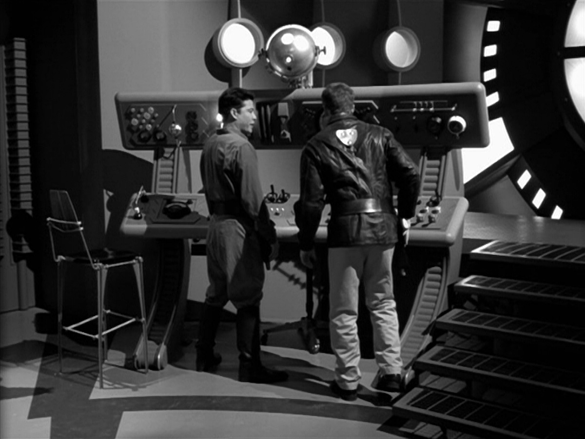 extant_StarTrek_VOY_5x12-BrideOfChaotica_00206.jpg