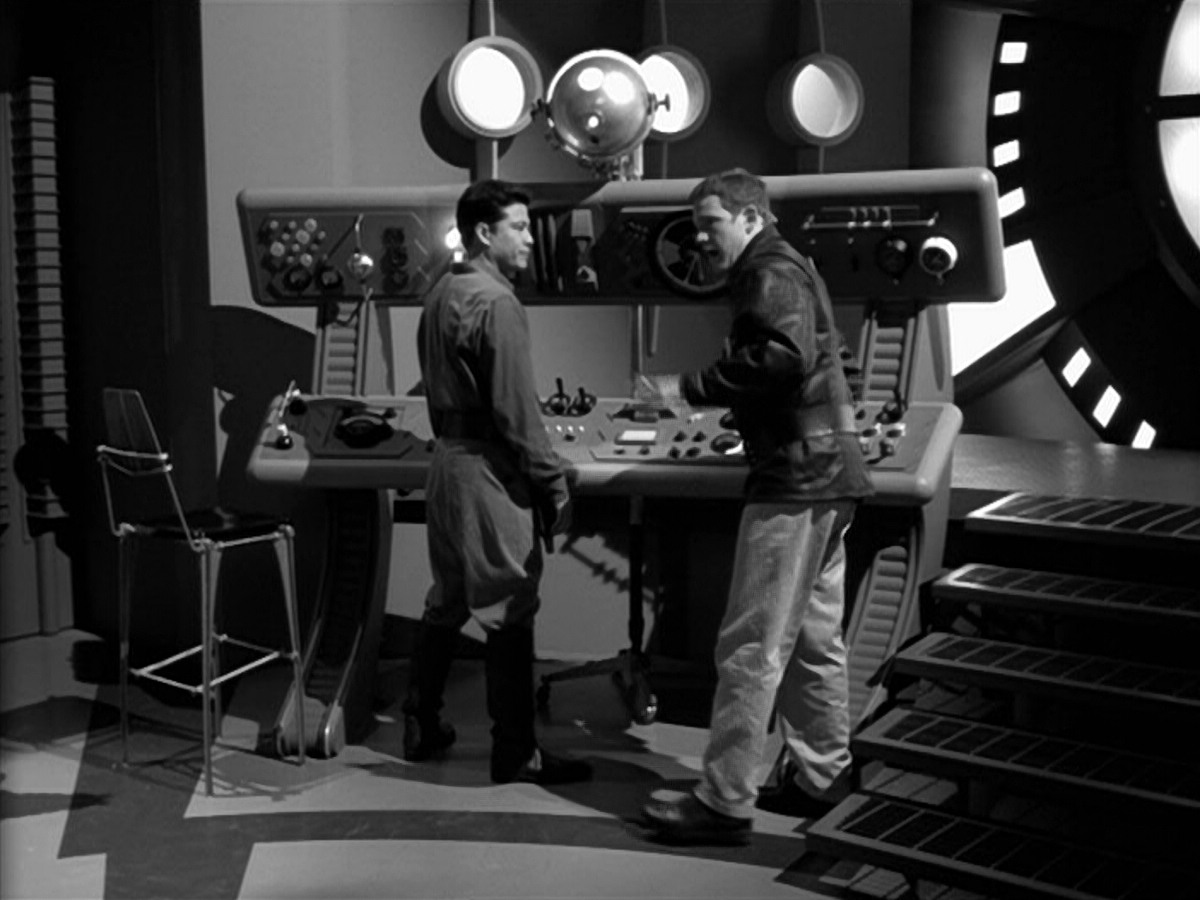 extant_StarTrek_VOY_5x12-BrideOfChaotica_00207.jpg