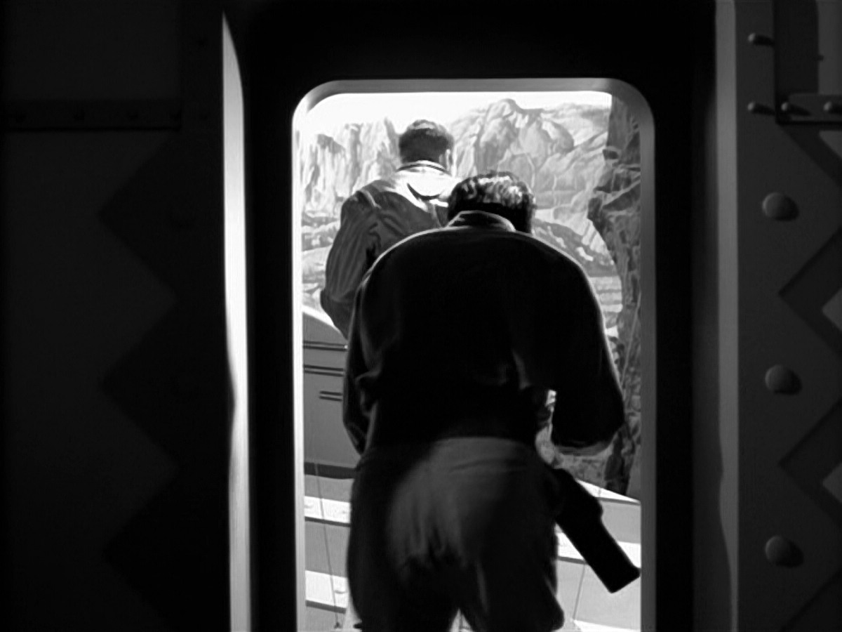 extant_StarTrek_VOY_5x12-BrideOfChaotica_00230.jpg