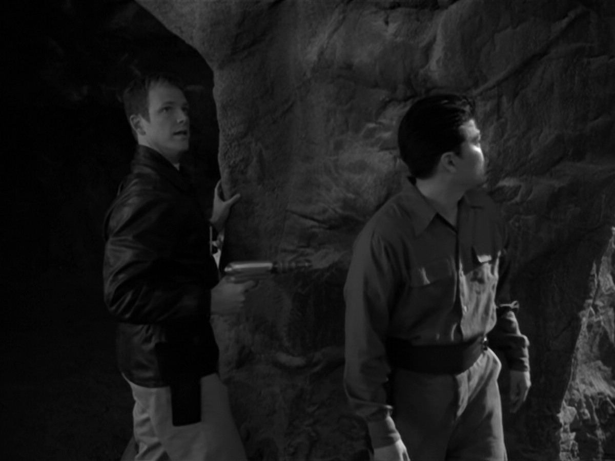 extant_StarTrek_VOY_5x12-BrideOfChaotica_00281.jpg