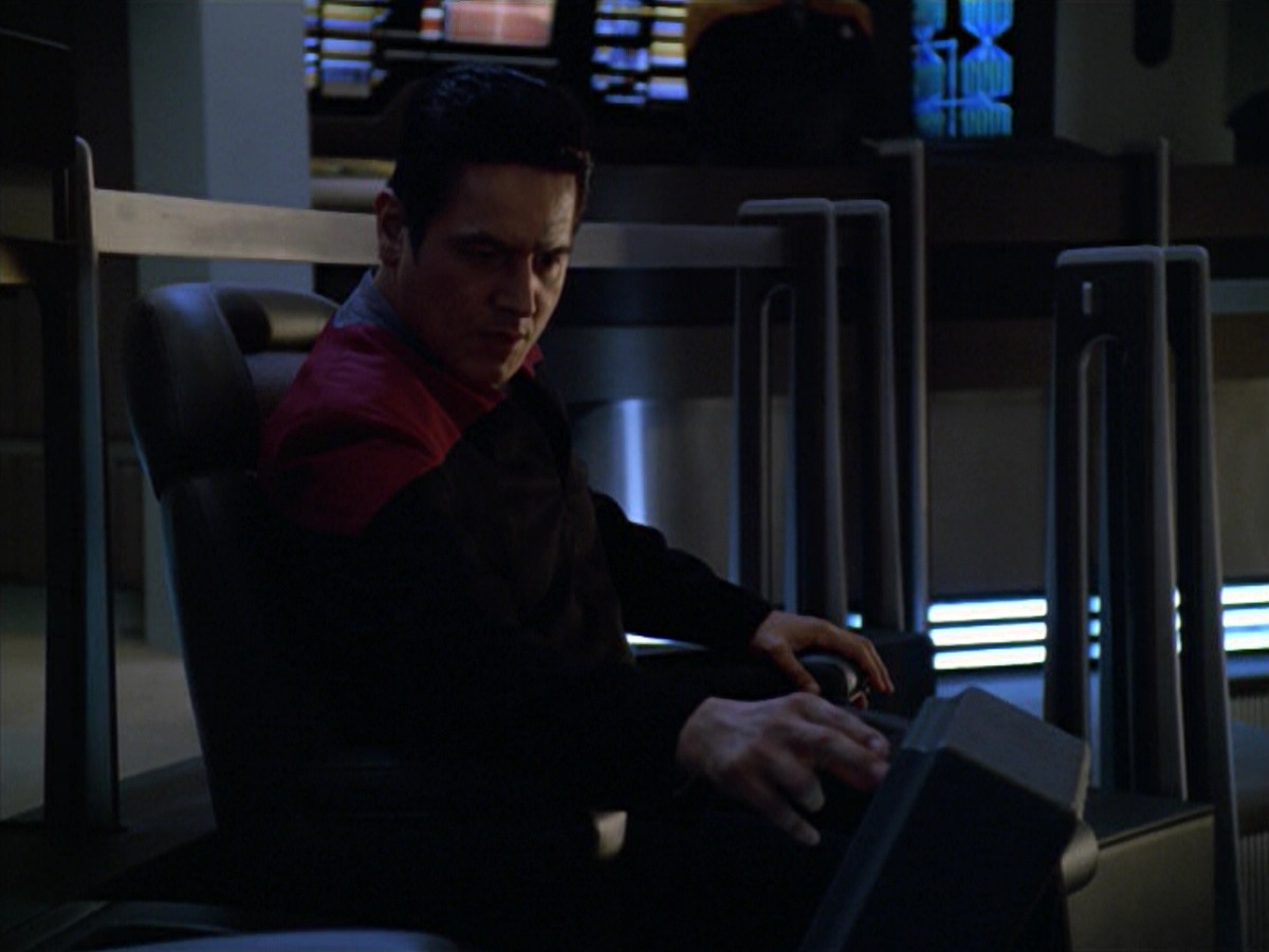 extant_StarTrek_VOY_5x12-BrideOfChaotica_00520.jpg