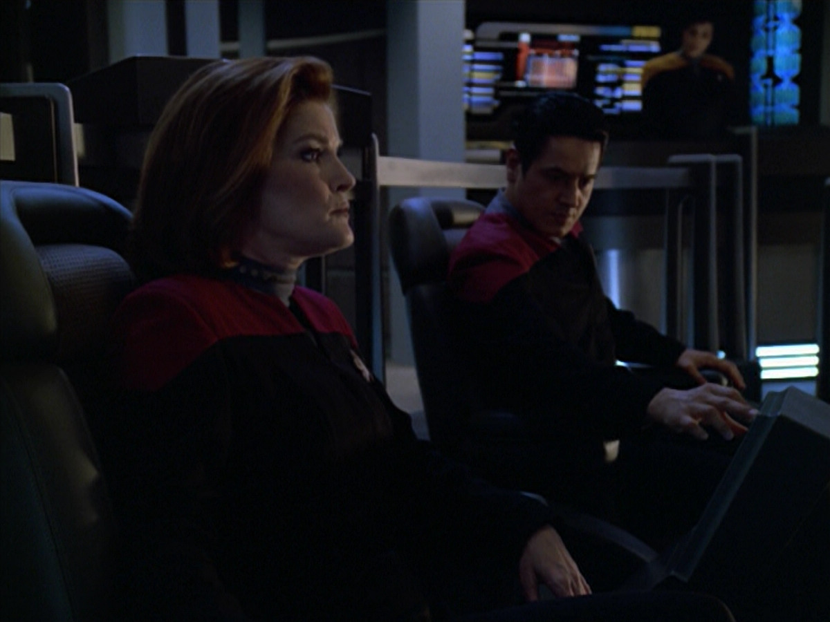 extant_StarTrek_VOY_5x12-BrideOfChaotica_00604.jpg