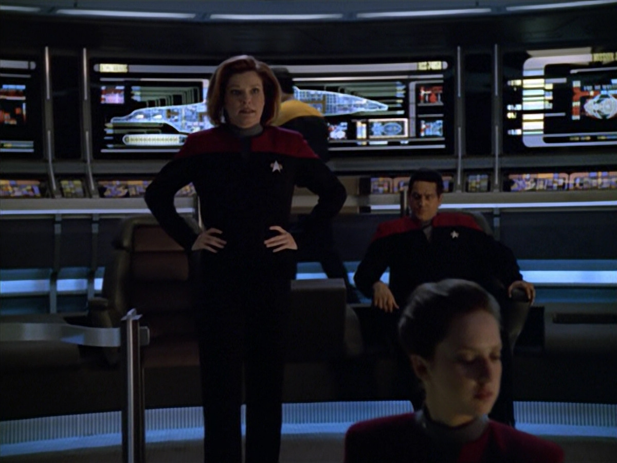 extant_StarTrek_VOY_5x12-BrideOfChaotica_00649.jpg