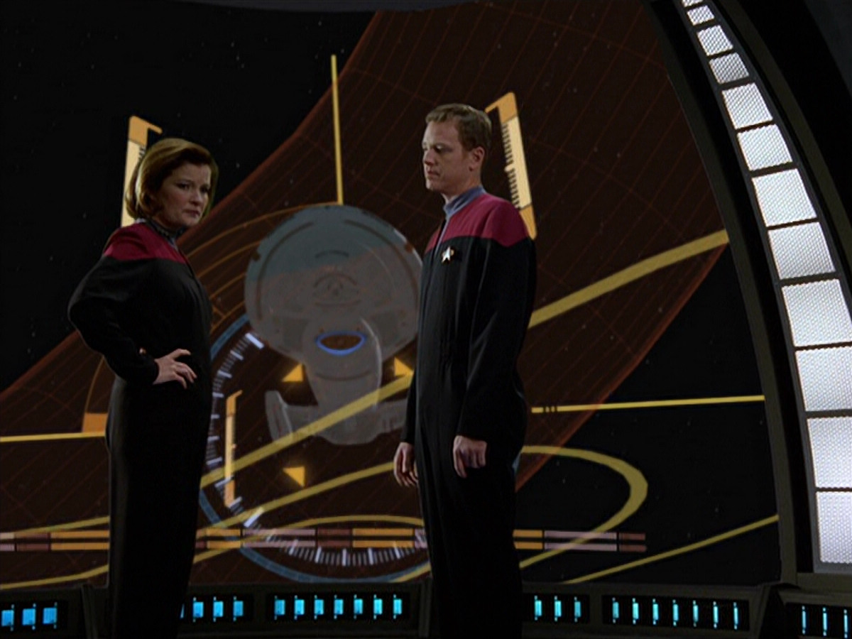 extant_StarTrek_VOY_5x12-BrideOfChaotica_00750.jpg