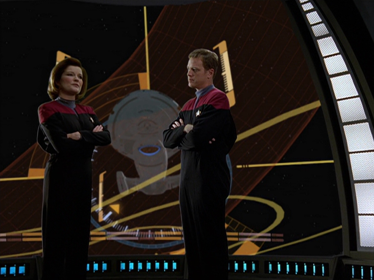 extant_StarTrek_VOY_5x12-BrideOfChaotica_00783.jpg