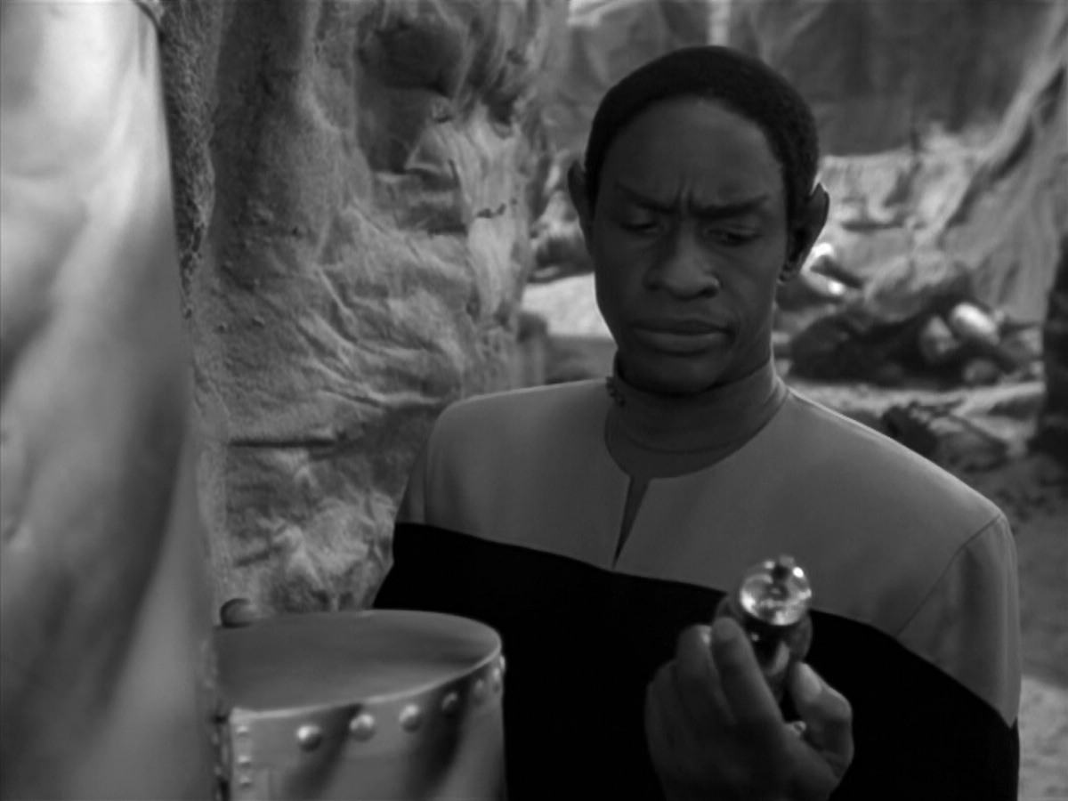 extant_StarTrek_VOY_5x12-BrideOfChaotica_01471.jpg
