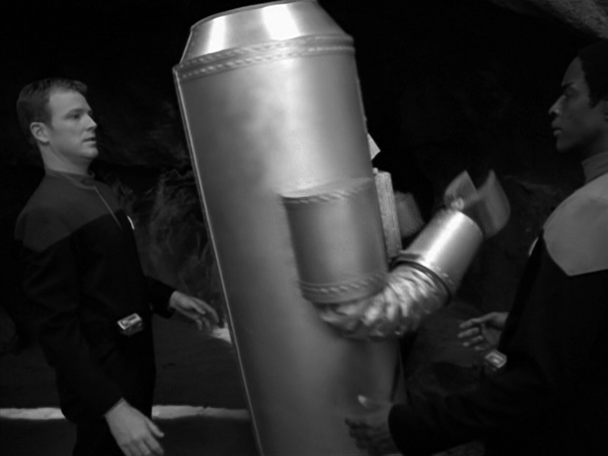 extant_StarTrek_VOY_5x12-BrideOfChaotica_01507.jpg