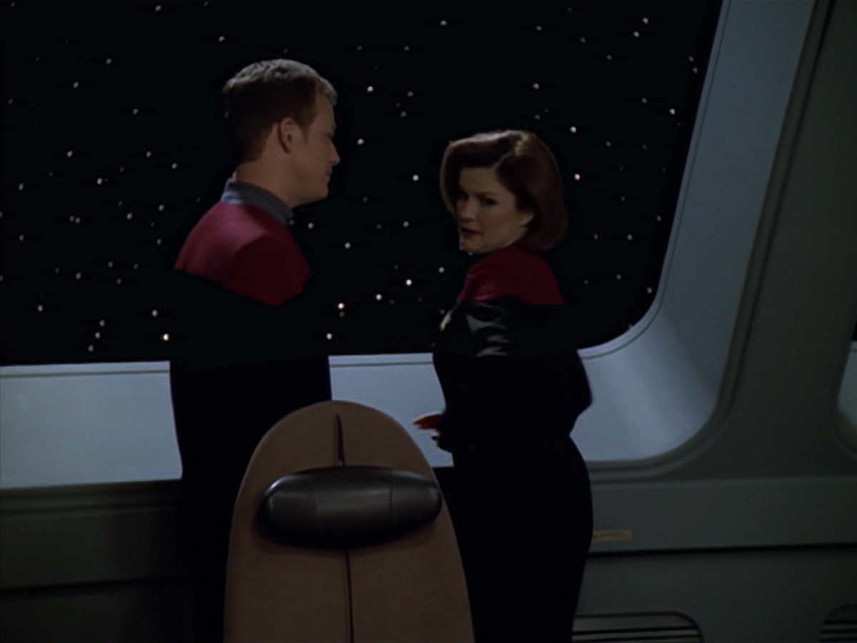 extant_StarTrek_VOY_5x12-BrideOfChaotica_02145.jpg
