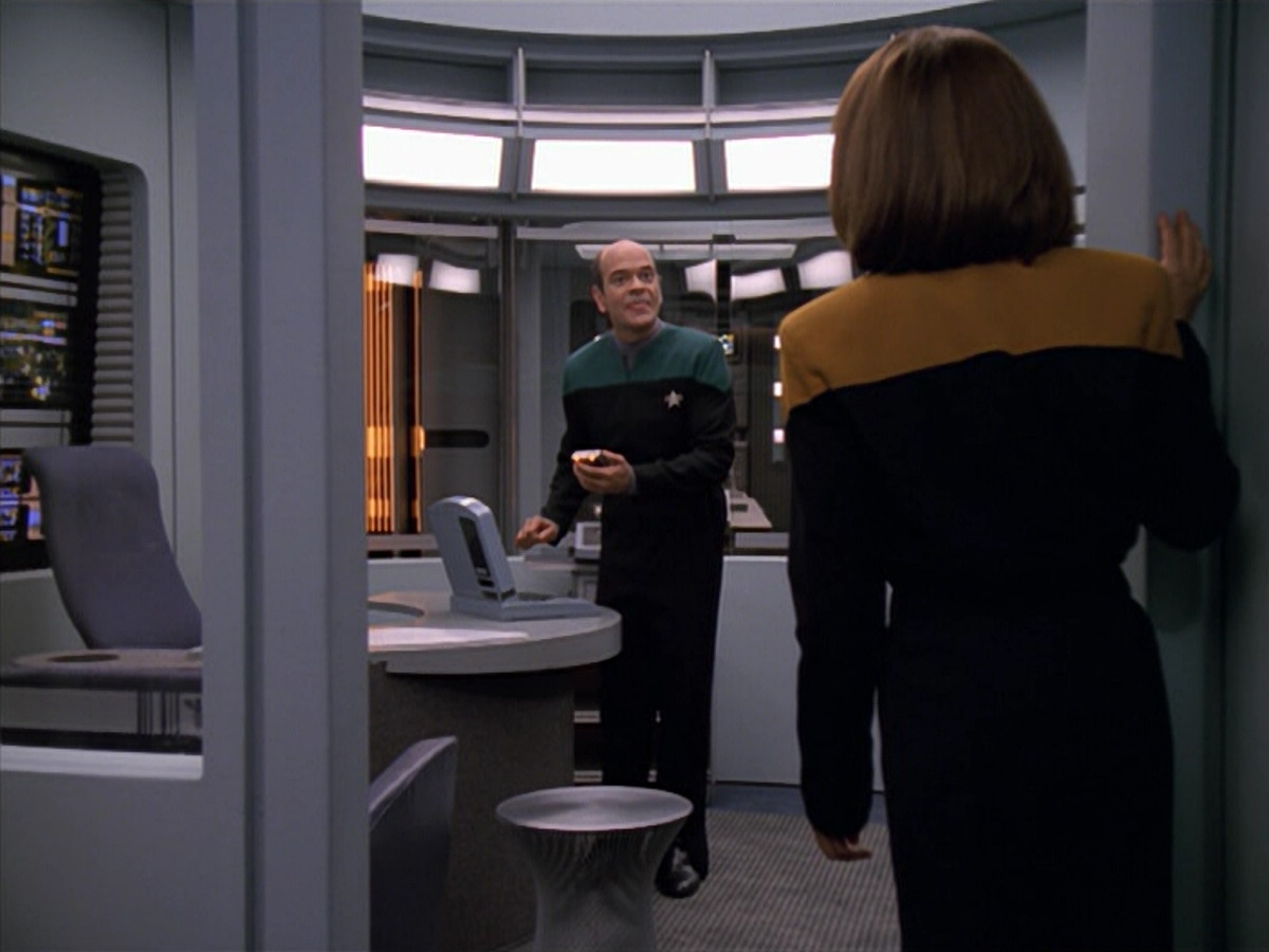 extant_StarTrek_VOY_5x12-BrideOfChaotica_02159.jpg