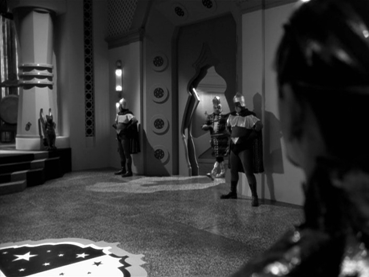 extant_StarTrek_VOY_5x12-BrideOfChaotica_02494.jpg