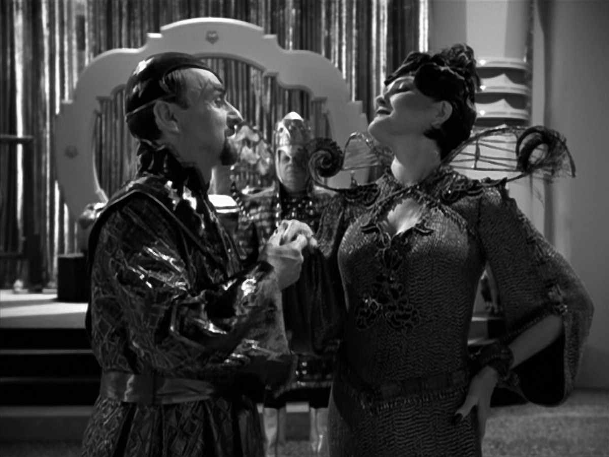 extant_StarTrek_VOY_5x12-BrideOfChaotica_02563.jpg