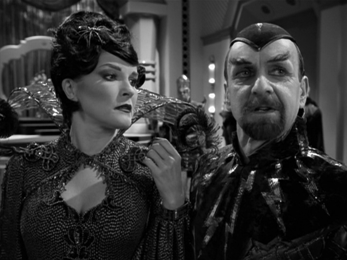 extant_StarTrek_VOY_5x12-BrideOfChaotica_02800.jpg