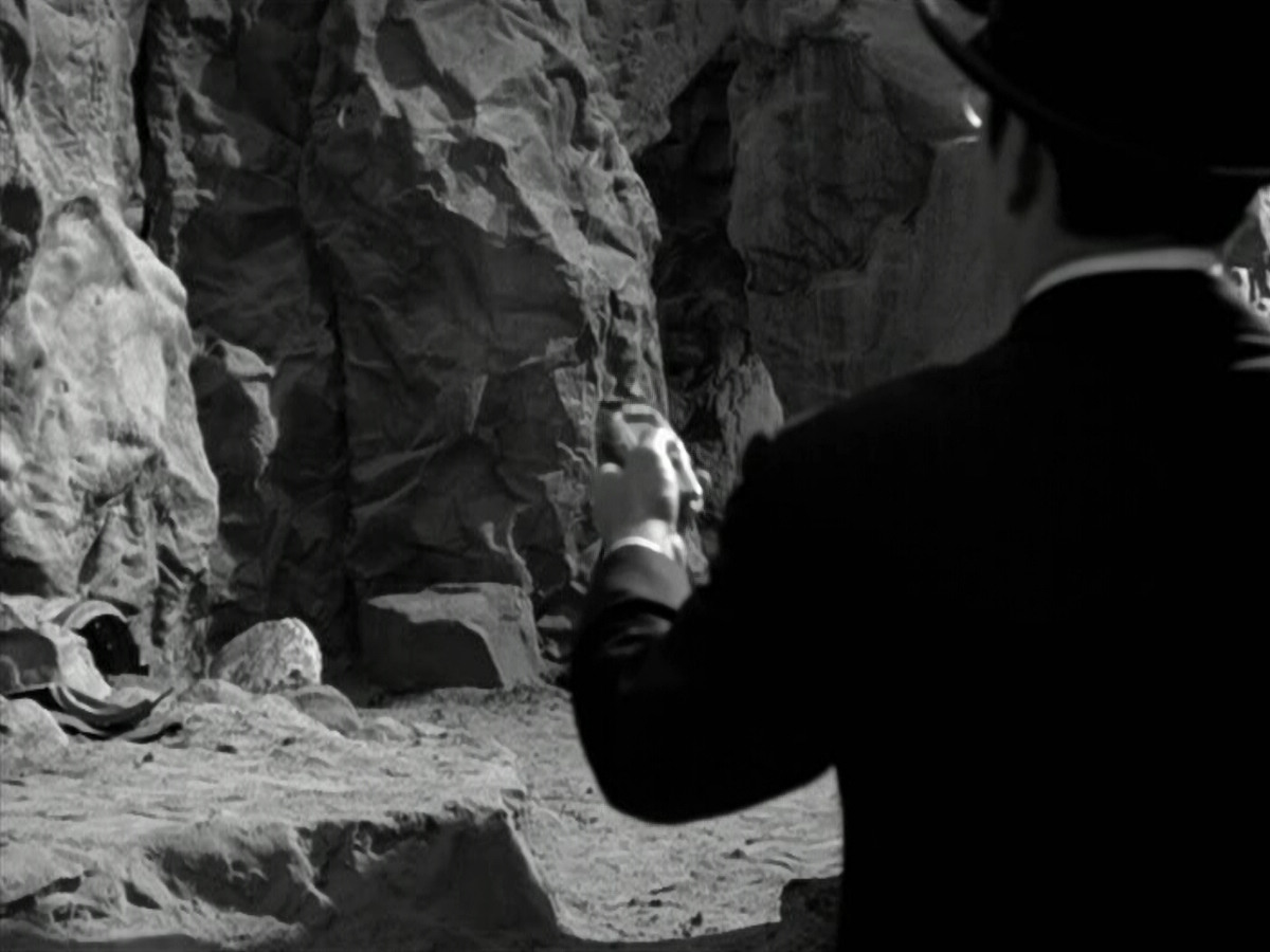 extant_StarTrek_VOY_5x12-BrideOfChaotica_02893.jpg