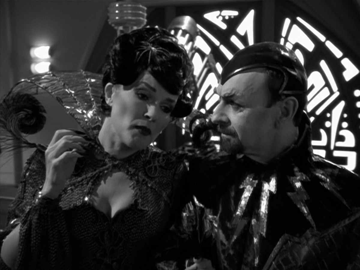 extant_StarTrek_VOY_5x12-BrideOfChaotica_03187.jpg