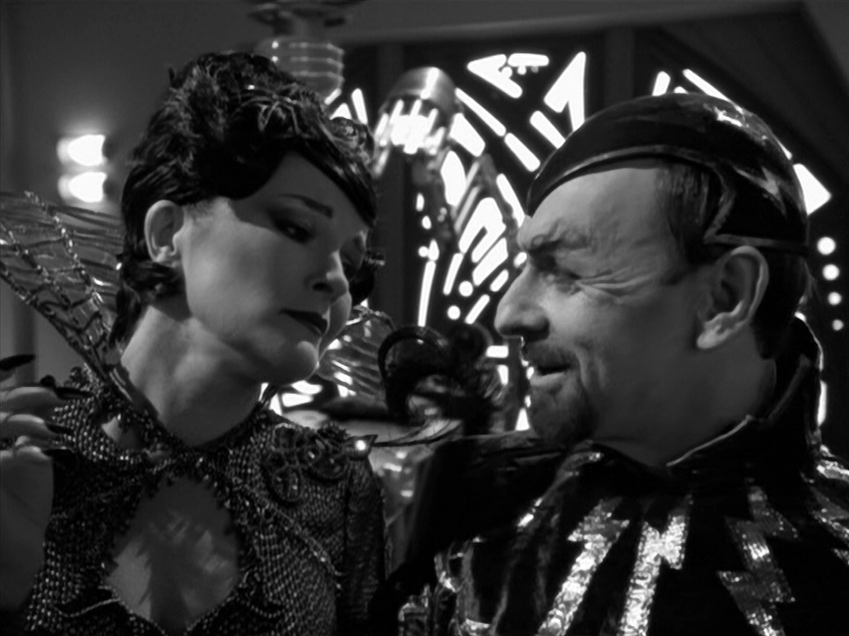 extant_StarTrek_VOY_5x12-BrideOfChaotica_03190.jpg