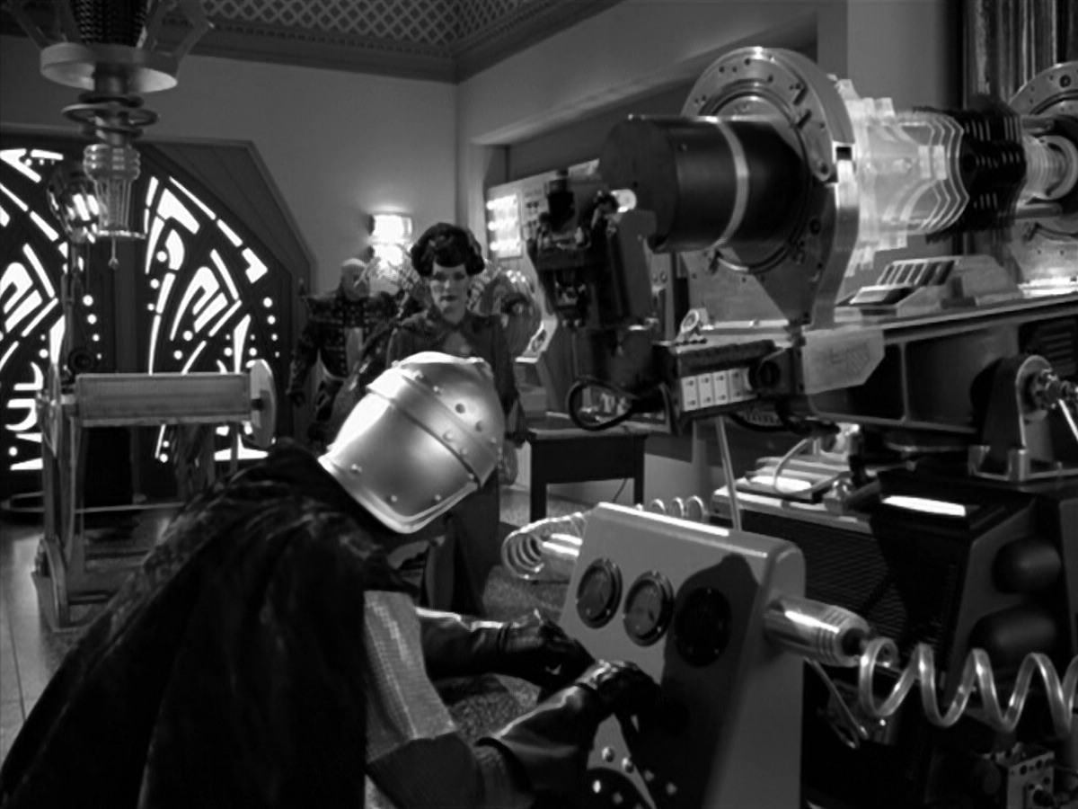 extant_StarTrek_VOY_5x12-BrideOfChaotica_03247.jpg