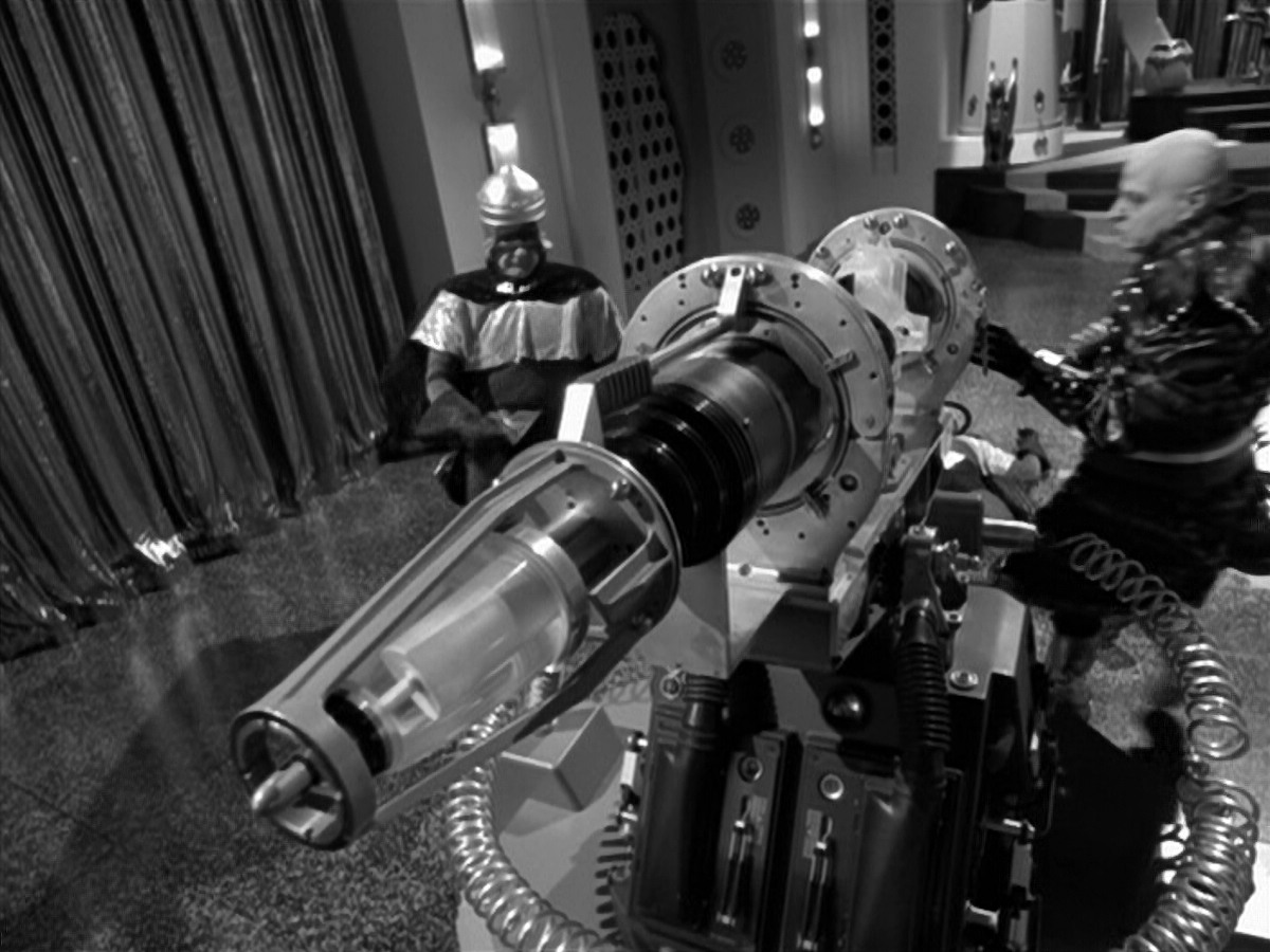 extant_StarTrek_VOY_5x12-BrideOfChaotica_03333.jpg