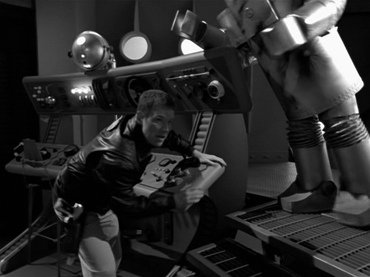 extant_StarTrek_VOY_5x12-BrideOfChaotica_03341.jpg