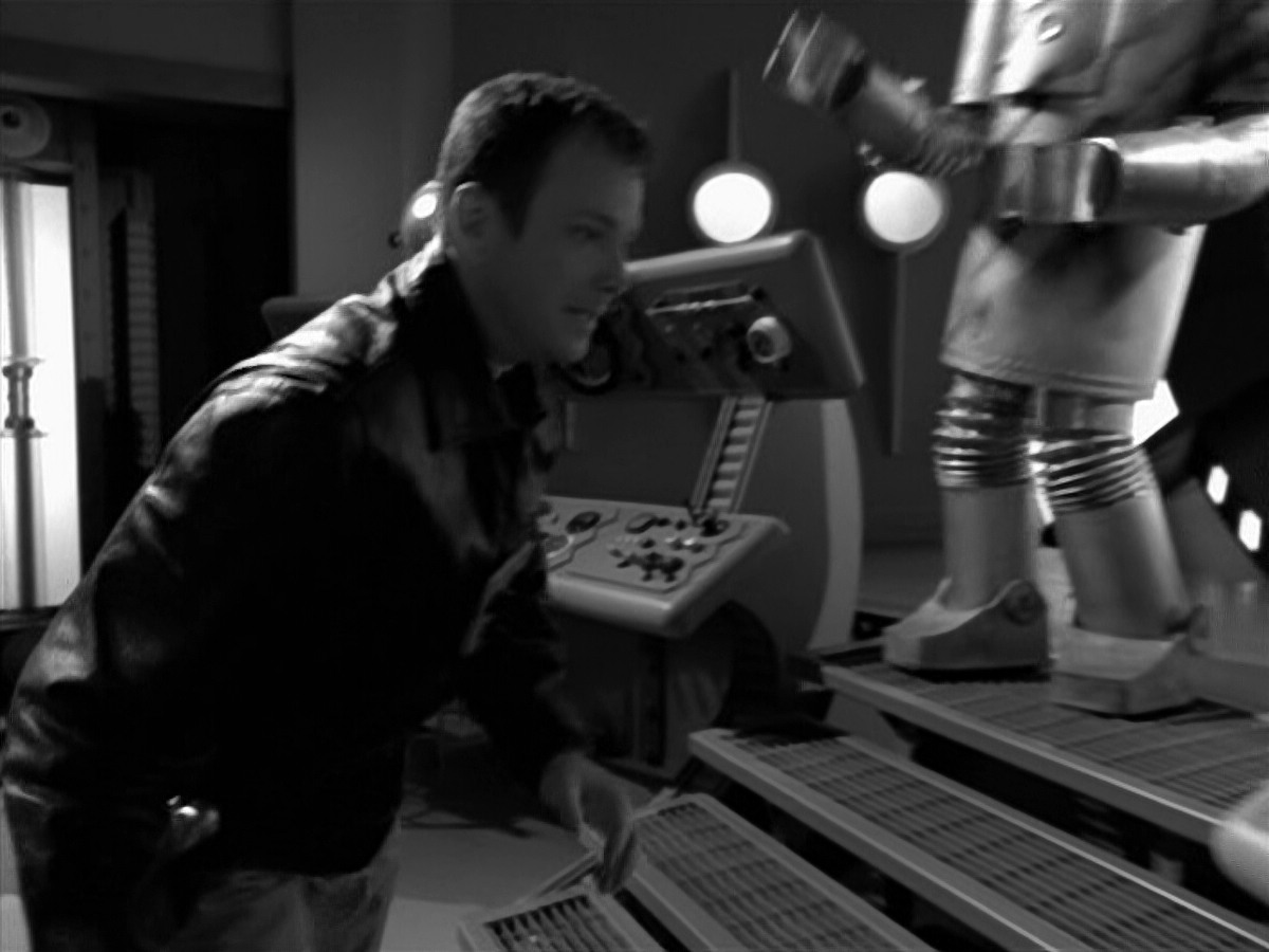 extant_StarTrek_VOY_5x12-BrideOfChaotica_03343.jpg