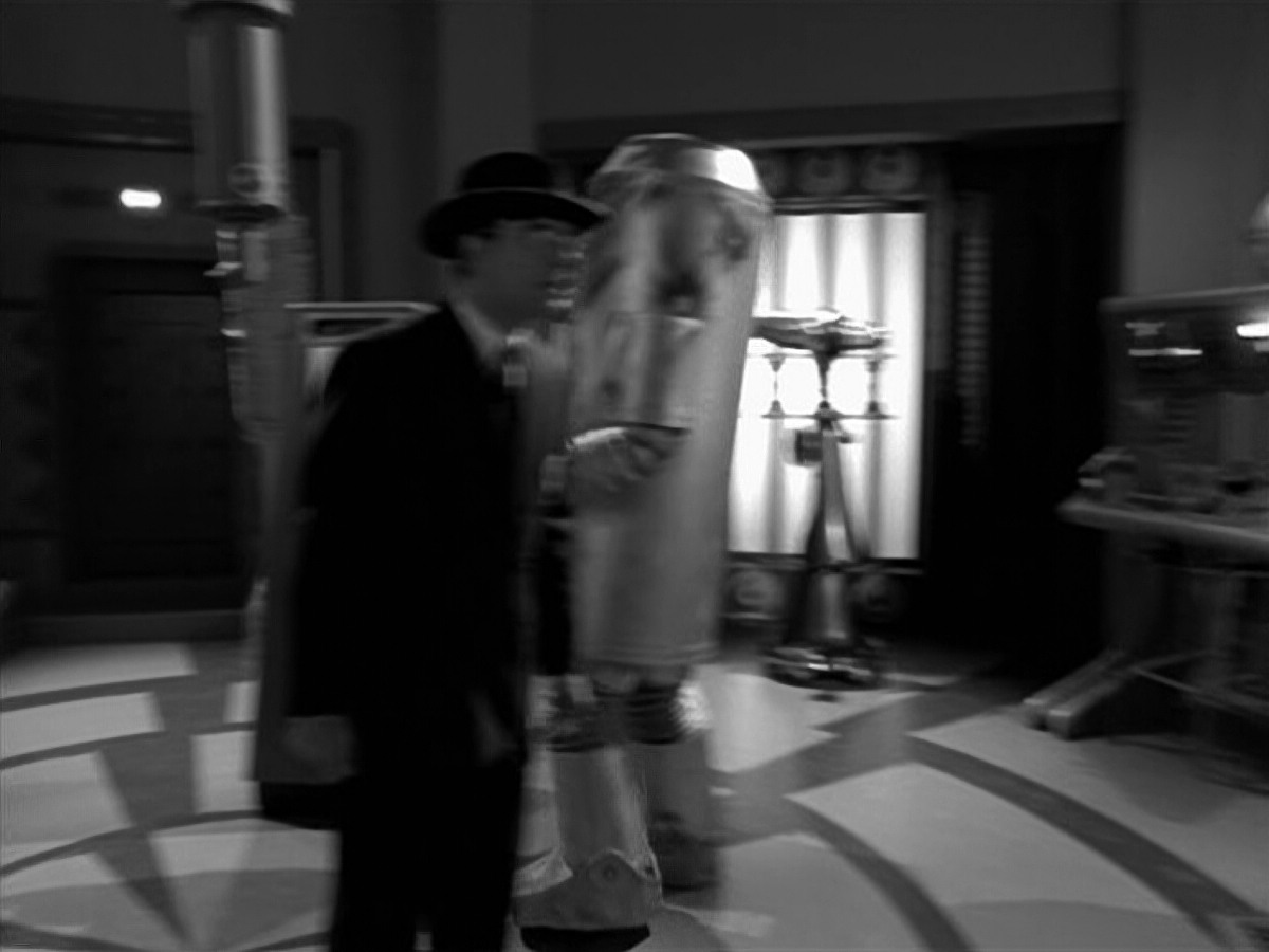 extant_StarTrek_VOY_5x12-BrideOfChaotica_03352.jpg