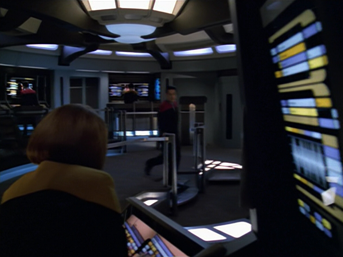 extant_StarTrek_VOY_5x12-BrideOfChaotica_03385.jpg