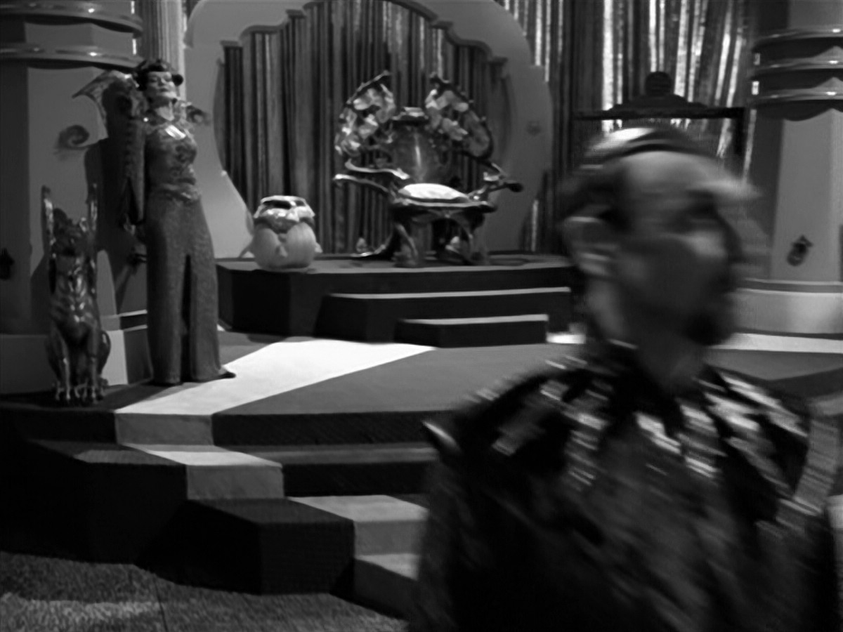 extant_StarTrek_VOY_5x12-BrideOfChaotica_03426.jpg