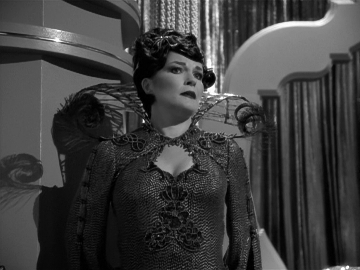 extant_StarTrek_VOY_5x12-BrideOfChaotica_03495.jpg
