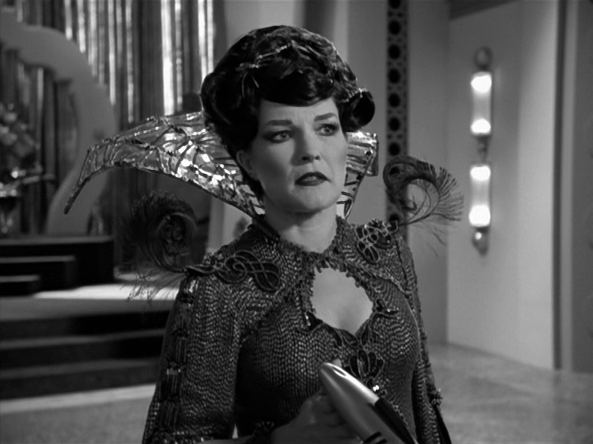 extant_StarTrek_VOY_5x12-BrideOfChaotica_03579.jpg