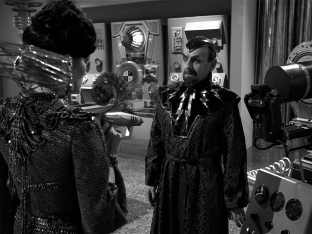 extant_StarTrek_VOY_5x12-BrideOfChaotica_03581.jpg