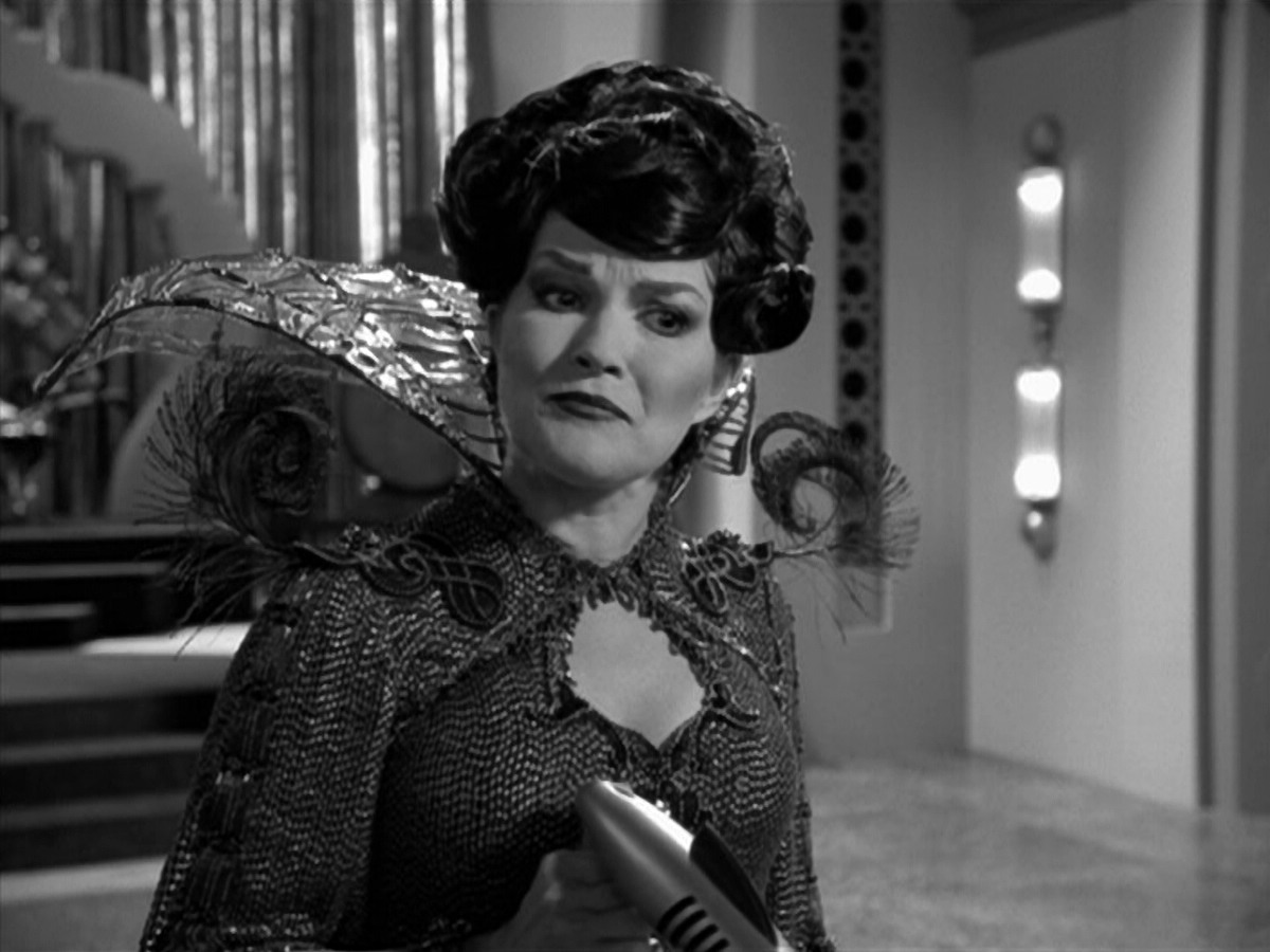extant_StarTrek_VOY_5x12-BrideOfChaotica_03592.jpg